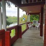 Lapland Aurora Riverside * Raiskio