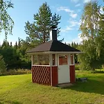 Lapland Aurora Riverside Raiskio