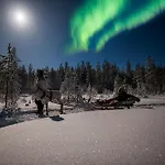 Chalet Lapland Aurora Riverside *