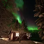 בקתה Lapland Aurora Riverside *