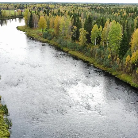 Lapland Aurora Riverside Chalet Raiskio