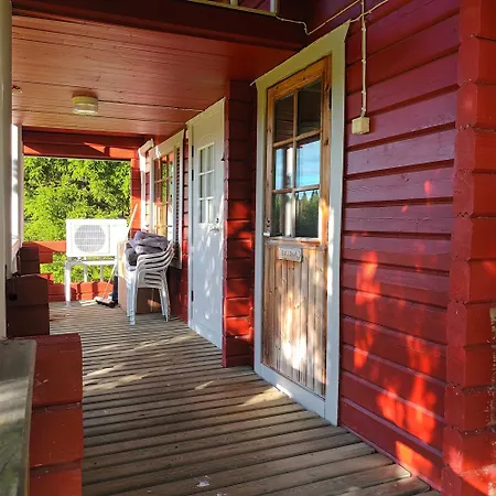 Lapland Aurora Riverside Chalet Raiskio