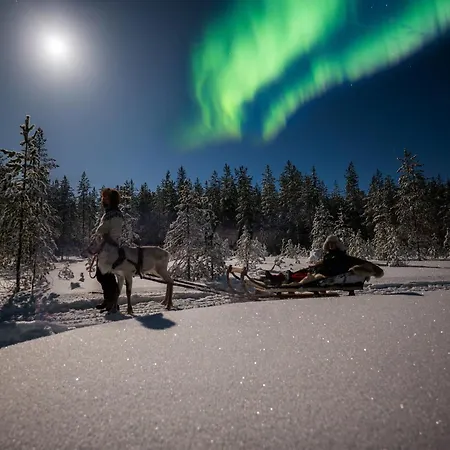 Chalet Lapland Aurora Riverside *