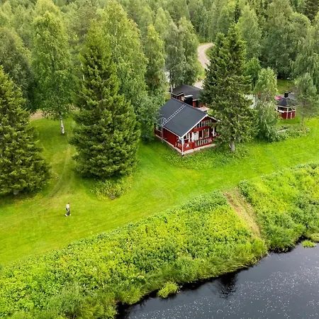 Lapland Aurora Riverside *