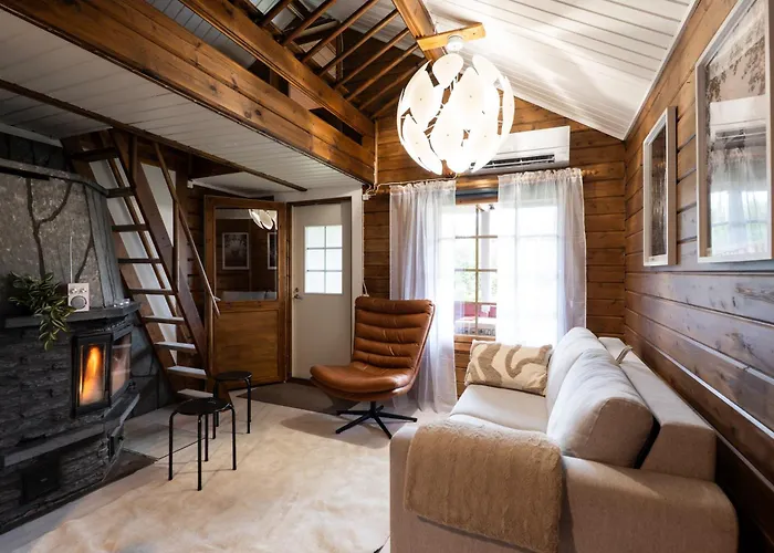 Lapland Aurora Riverside Chalet Raiskio