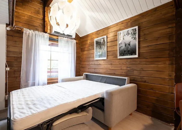 Lapland Aurora Riverside *