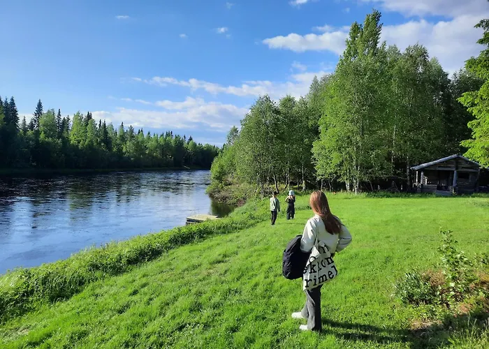 Lapland Aurora Riverside Raiskio