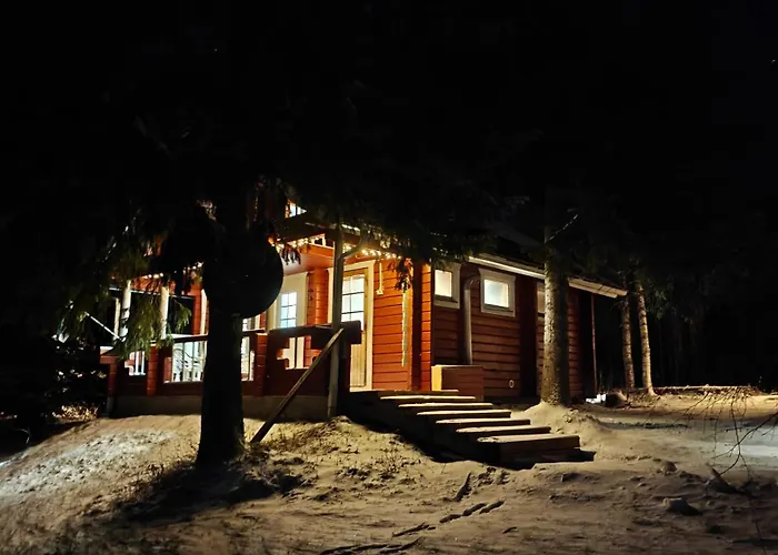 Lapland Aurora Riverside Chalet Raiskio